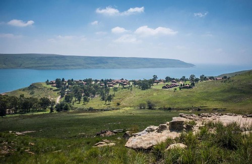 Phuthaditjhaba Hotel | First Group Qwantani