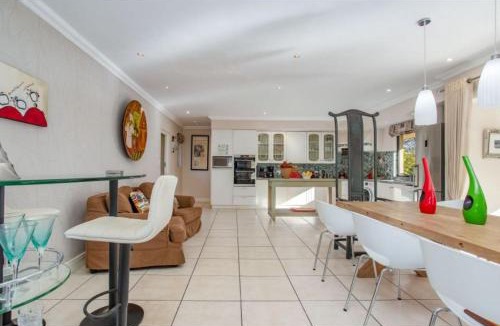 Franschhoek House | Florin’s Crest 3 Bedroom Villa, Franschhoek