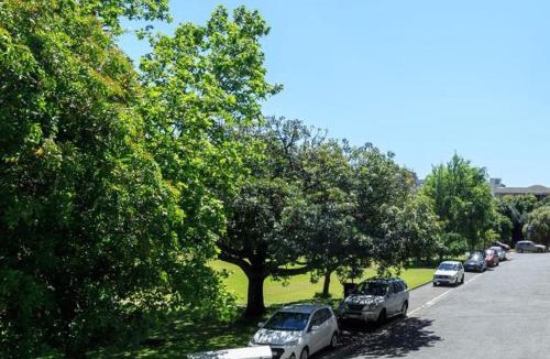Mowbray Hostel | Forest Hill Backpackers