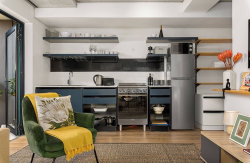 Bo'Kaap Apartment | FortyOnL 1 Bed in Vibrant Bo Kaap Pool Deck