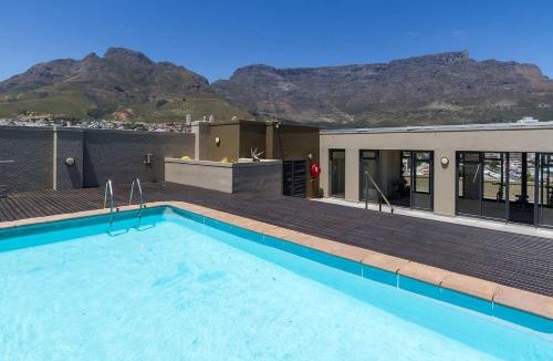 Cape Town City Centre Apartment | Four Seasons 1110