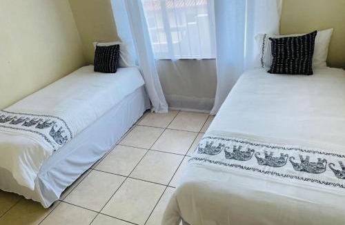 Margate Beach Apartment | Franjipani