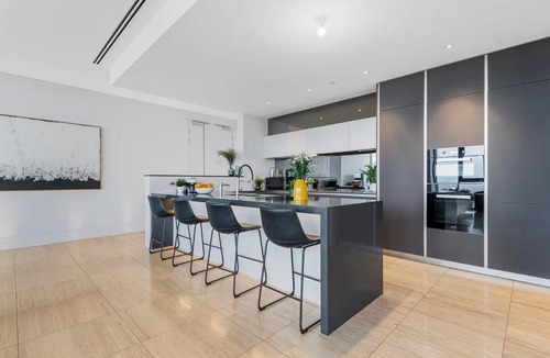 Sandown Apartment | Fredman Penthouse