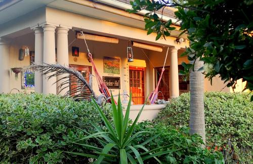 Trawal House | Frieden-Hof Guest Accommodation