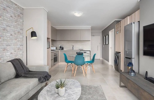 Century City Apartment | Fully Furnished Intaka Island Getaway