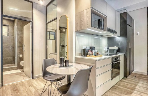 Sandown Apartment | Garden pod¡ Sandton city