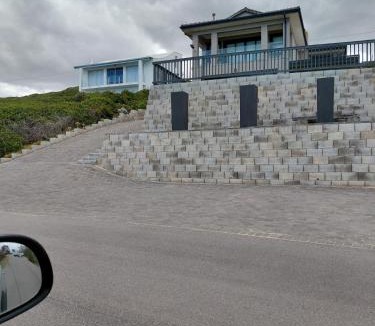 Reebok House | Garden Route Western Cape Swim Golf Braai