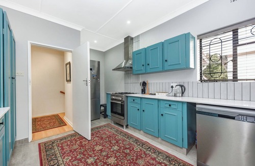 Greater Johannesburg Metropolitan Area House | Garden Serenity Home | Pool and Indoor Fireplace