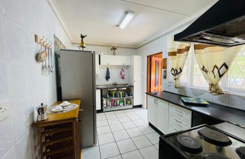 Port Shepstone House | Gina Paradiso