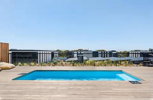 Observatory Apartment | Golden Nectar