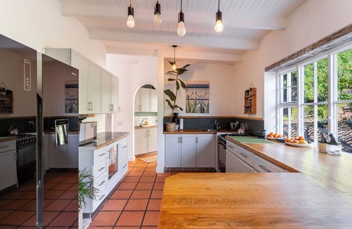Scott Estate House | Gorgeous 4-bedroom Villa in Hout Bay on the mountain