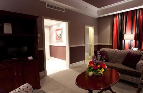 Secunda Hotel | Graceland Hotel