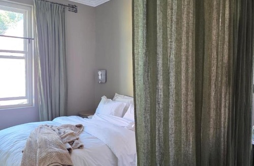 Bo'Kaap Apartment | GreenHouse BoKaap Stylish Apartment with Table Mountain Views