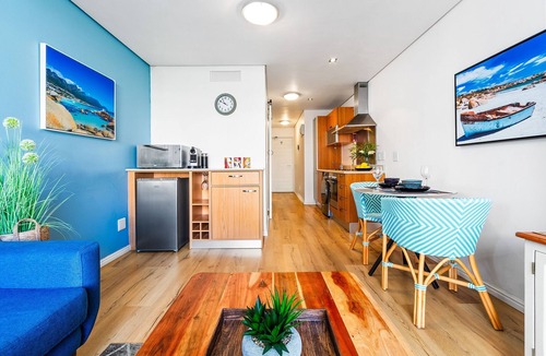Cape Town City Centre Apartment | Greenmarket Place 503
