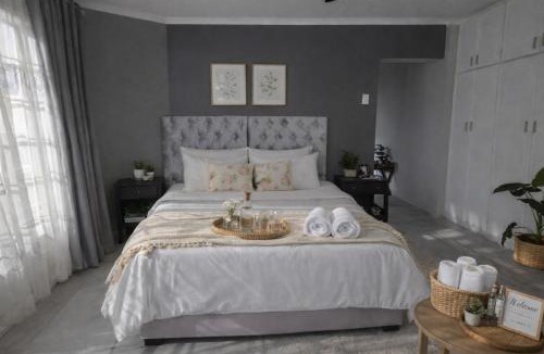 Welkom House | Grey Crescent Retreat