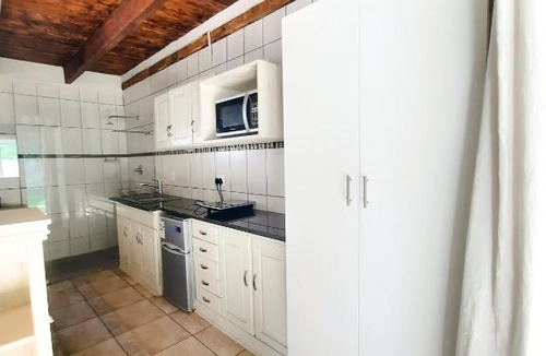 Helderberg Rural Hotel | Greystones Self Catering Chalet 1