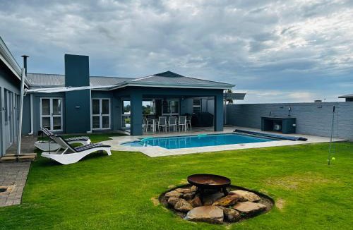 Vaal Marina House | Harbour Town Haven