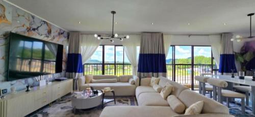 Menlyn Apartment | Heavenly Penthouse