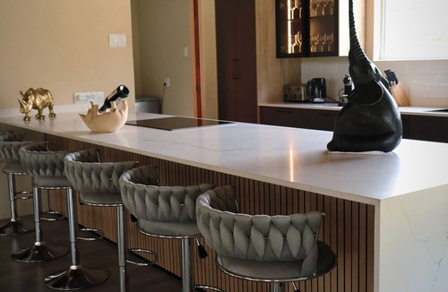Vaalwater House | Hemel Bushveld Lodge: self-catering accommodation Vaalwater
