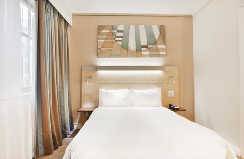 Cape Town City Centre Hotel | Holiday Inn Express Cape Town City Centre by IHG