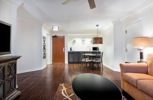 Hollywood Hotel | Holiday Inn Fort Lauderdale Airport by IHG