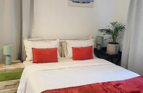 Sunset Beach House | HomeAway Accommodation
