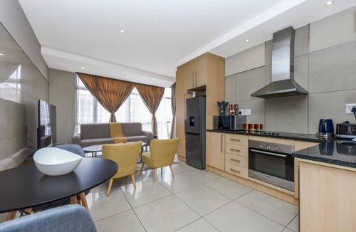 Sandown Apartment | Hydro Park Residences in Sandton