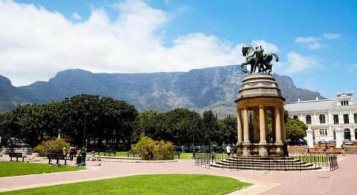Cape Town City Centre Hotel | In The City - Urban Living Spaces CC