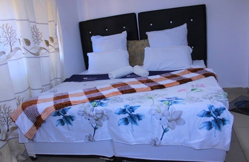 Belville House | inspan lodge
