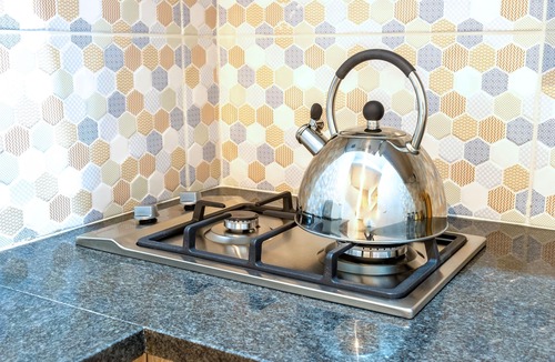 Parkwood Apartment | Inverter Backup; Parkwood 10min Walk to Rosebank