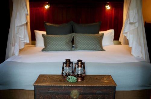 Kruger National Park Hotel | Ivory Wilderness River Rock Lodge
