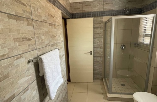 Greater Johannesburg Metropolitan Area Apartment | Jackal Luxury Escape