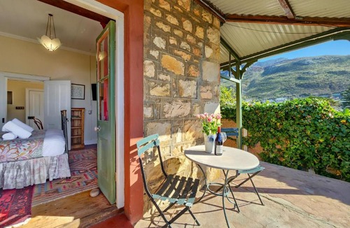 Kalk Bay Apartment | Kalk Bay Cottage with Patio Harbour View
