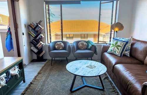 St. James Apartment | Kalk. Beachfront Residence in Kalk Bay