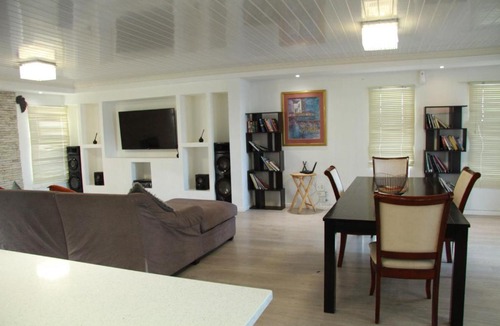 Bloubergstrand House | Keadam Guest House