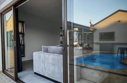 Flamingo Vlei House | King Deluxe Apartment-Style Room