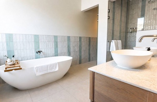 Kylemore House | Kleine Banhoek Manor