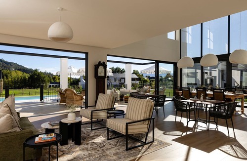 Kylemore House | Kleine Banhoek Manor