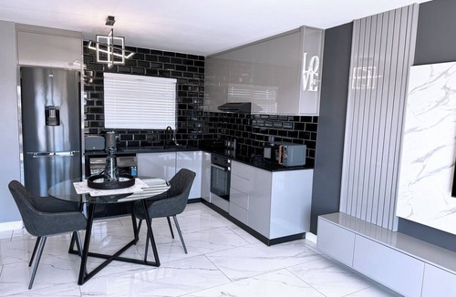 Century City Apartment | Knightsbridge Luxury Apartments Century City by Vvip Bookings