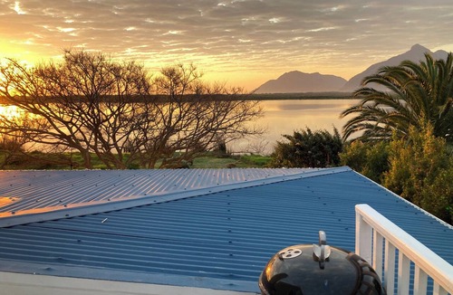 Kommetjie Apartment | Kommetjie Luxury Retreat for Families & Groups