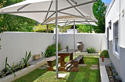 Franschhoek Apartment | La Rochelle Cottage