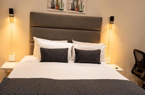 Musgrave House | La Tiah Three, Durban