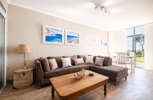 Milnerton Apartment | Lagoon Beach - 2 Bedroom Beachfront Apartment with Parking