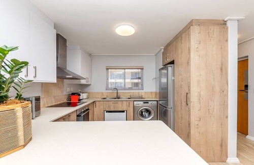 Lagoon Beach Apartment | Lagoon Beach Gem Pool, Views & sea breeze