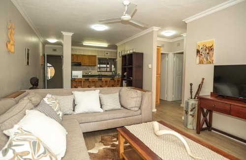 St. Lucia Apartment | Lakeview Cabanas - Unit 8