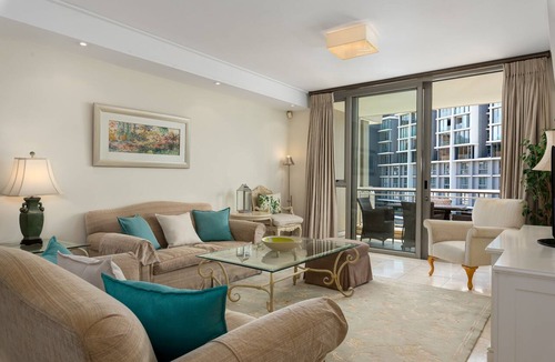 Victoria and Alfred Waterfront Apartment | Leisure Living on the Canals