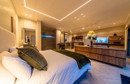 Simondium House | LEO Sky Farm Cottages