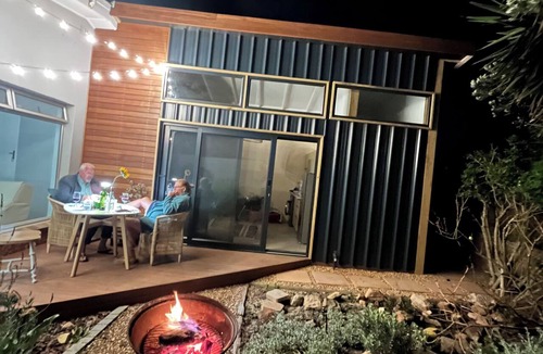 Kommetjie Apartment | Lighthouse Beach cottage, Cape Town apartment by the beach near Cape Point
