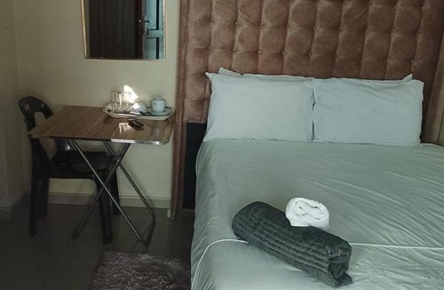Lusikisiki Bed & Breakfast | LINGE'S LODGE EXTENSION