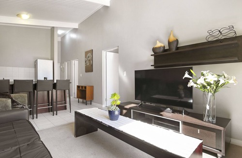 Firgrove Rural Apartment | Links 2146 - Three Bedroom Apartment, Sleeps 6